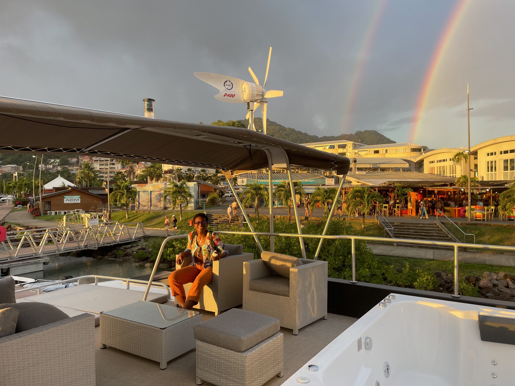 Kay Flo KAYFLÔ INAUGURATED ITS FIRST STAY-Ô HOUSE-BOAT IN MARTINIQUE